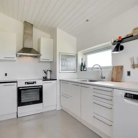 Milena - 600m From The Sea By Interhome *